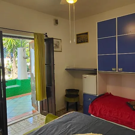 Aquilone Bed & Breakfast Stromboli