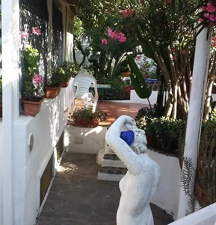 Aquilone Bed & Breakfast *
