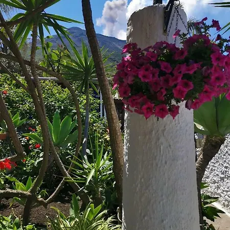 Alojamento de Acomodação e Pequeno-almoço Aquilone Stromboli